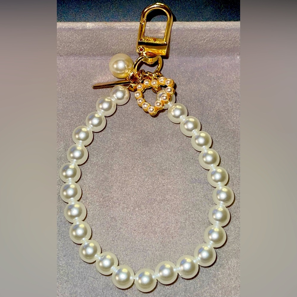 White Faux Pearls with Charms Bag Charm/Keychain.  NIP